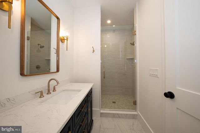 2074 FOX CREEK RD, Berwyn, PA 19312