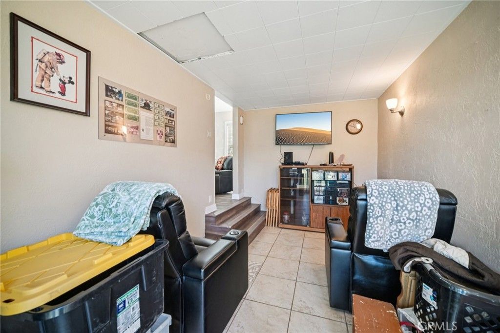 Image 14 of property listing at 1457 N Rose Street, Burbank, CA 91505