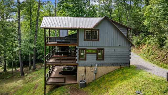 215 Twin Creeks, Blue Ridge, GA 30513