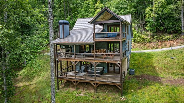 215 Twin Creeks, Blue Ridge, GA 30513