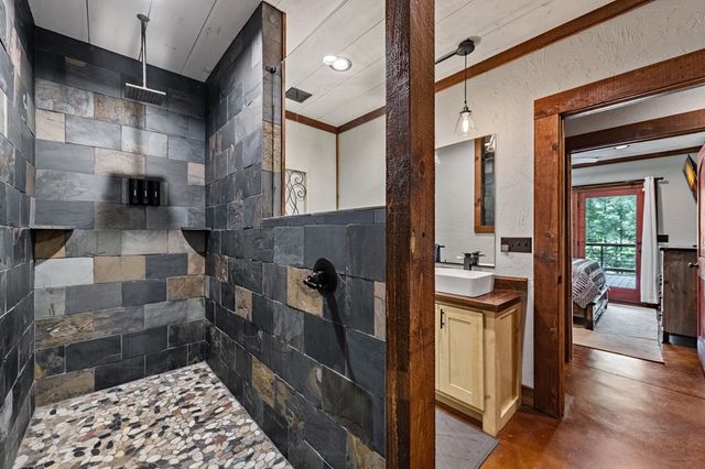 215 Twin Creeks, Blue Ridge, GA 30513