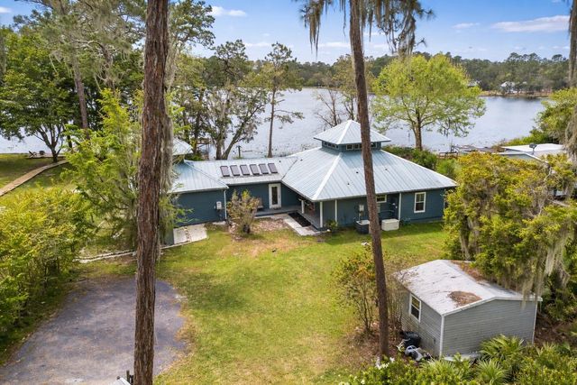 299 RILEY LAKE DRIVE, Hawthorne, FL 32640
