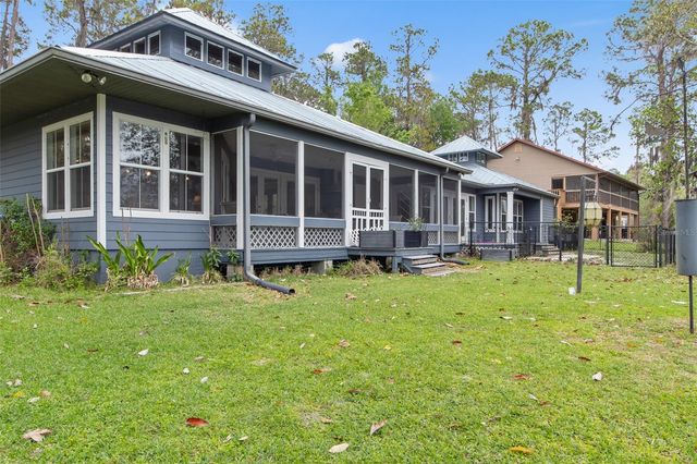 299 RILEY LAKE DRIVE, Hawthorne, FL 32640