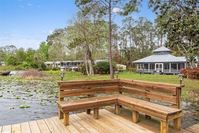 299 RILEY LAKE DRIVE, Hawthorne, FL 32640
