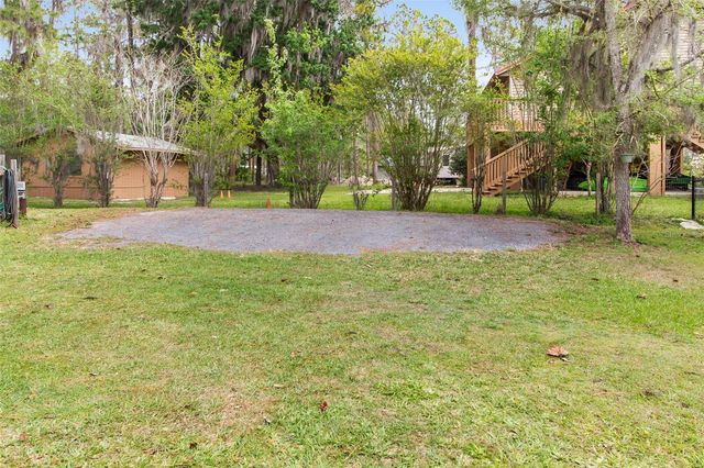 299 RILEY LAKE DRIVE, Hawthorne, FL 32640
