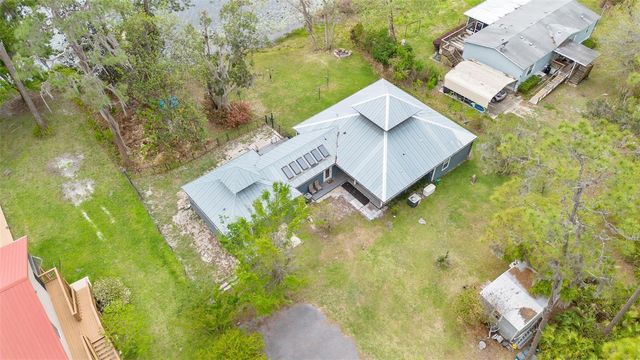 299 RILEY LAKE DRIVE, Hawthorne, FL 32640