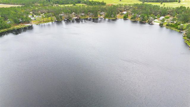 299 RILEY LAKE DRIVE, Hawthorne, FL 32640
