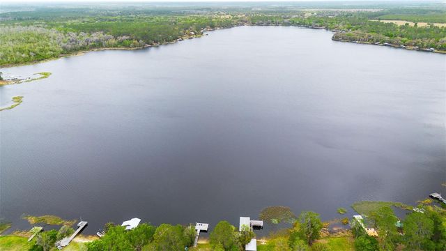 299 RILEY LAKE DRIVE, Hawthorne, FL 32640