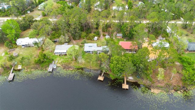 299 RILEY LAKE DRIVE, Hawthorne, FL 32640