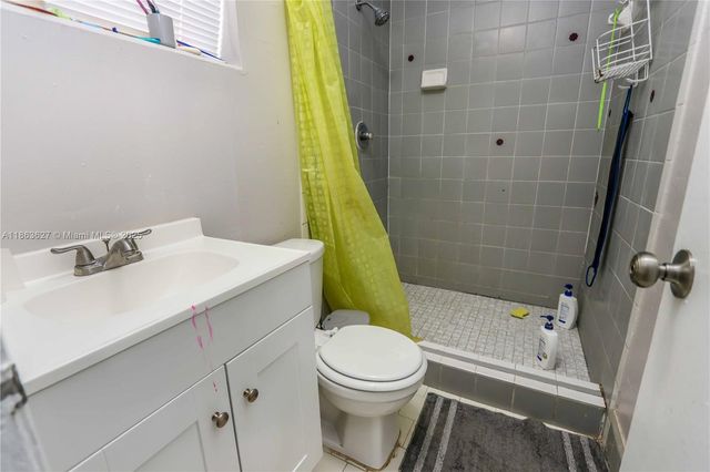 520 NW 7th Ave, Florida City, FL 33034