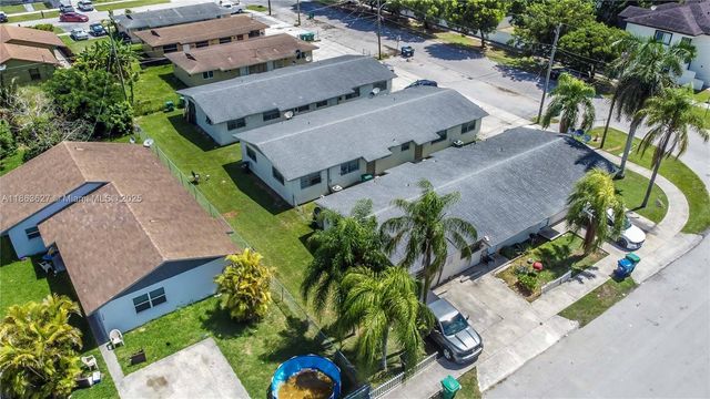 520 NW 7th Ave, Florida City, FL 33034