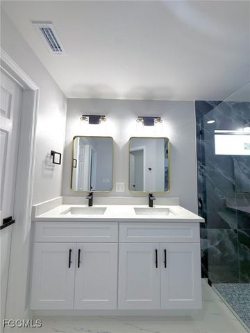 2610 NW 10th TER, Cape Coral, FL 33993