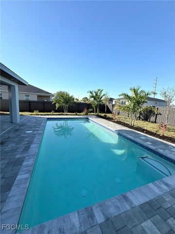 2610 NW 10th TER, Cape Coral, FL 33993