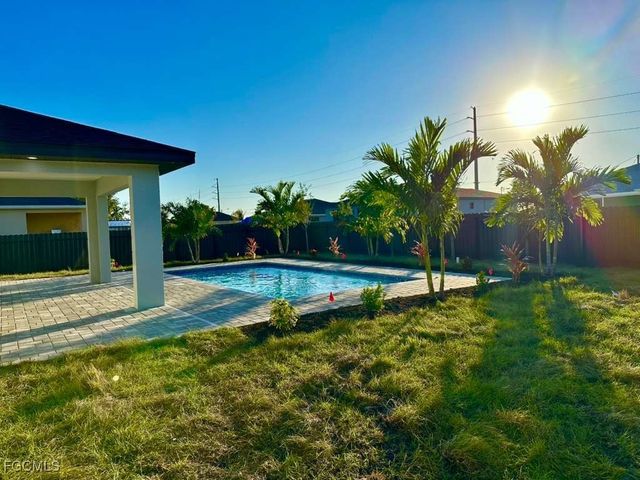 2610 NW 10th TER, Cape Coral, FL 33993