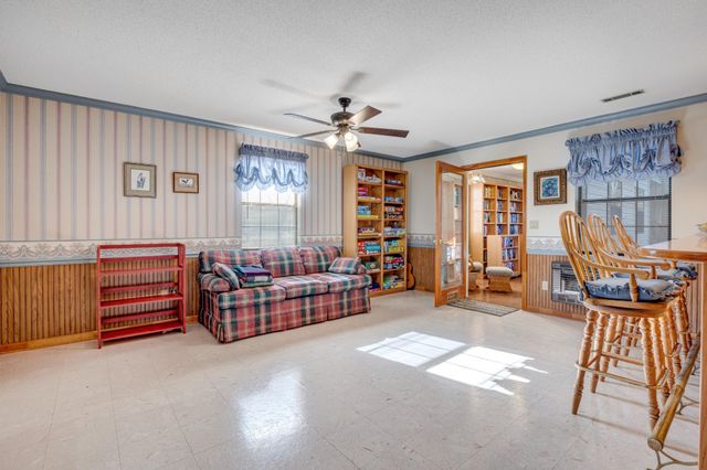 9223 Sunny Shore Lane, Chattanooga, TN 37416