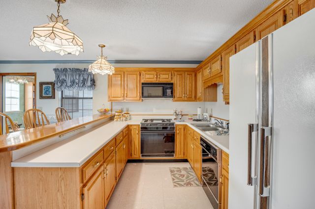 9223 Sunny Shore Lane, Chattanooga, TN 37416