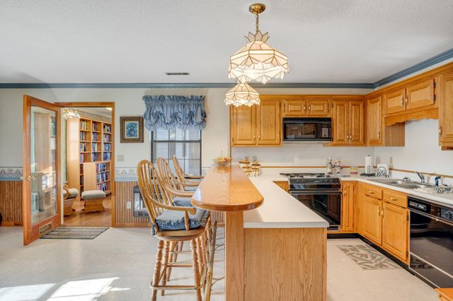 9223 Sunny Shore Lane, Chattanooga, TN 37416