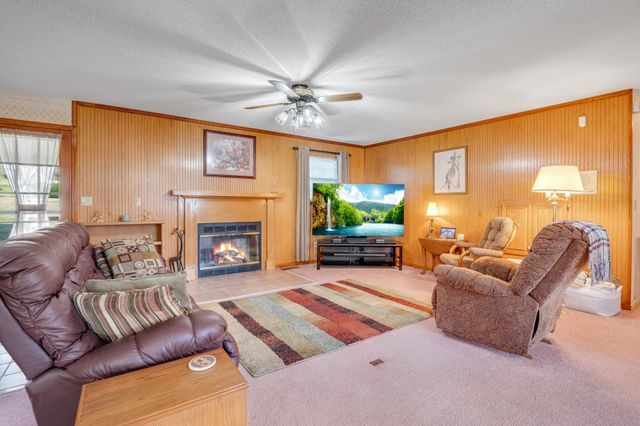 9223 Sunny Shore Lane, Chattanooga, TN 37416