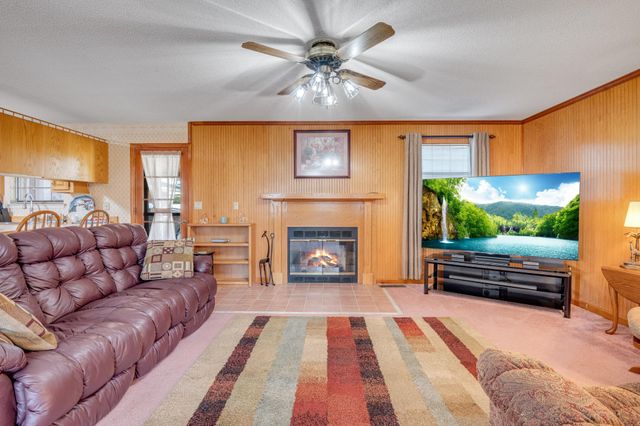 9223 Sunny Shore Lane, Chattanooga, TN 37416