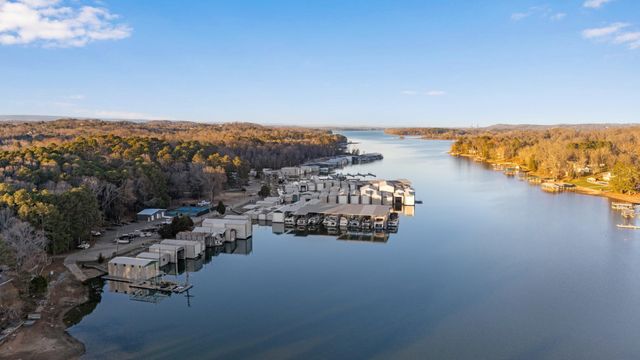 9223 Sunny Shore Lane, Chattanooga, TN 37416