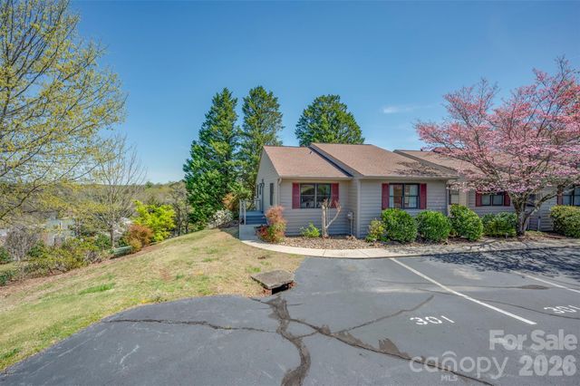 77 Chestnut Street, Tryon, NC 28782