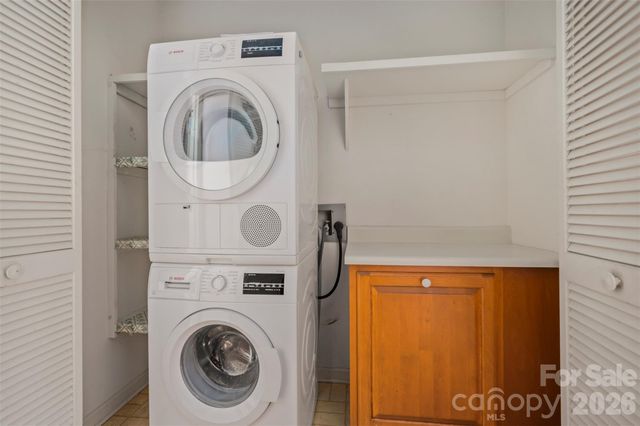 77 Chestnut Street, Tryon, NC 28782