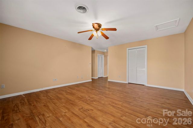 77 Chestnut Street, Tryon, NC 28782