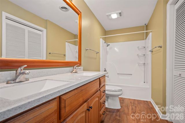 77 Chestnut Street, Tryon, NC 28782