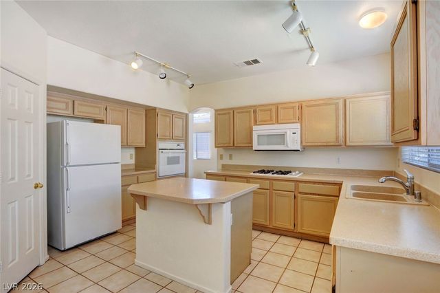 2226 LIPARI Court, Las Vegas, NV 89123