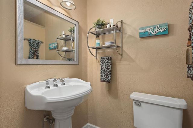 4609 S Flamingo Drive, Seabrook, TX 77586