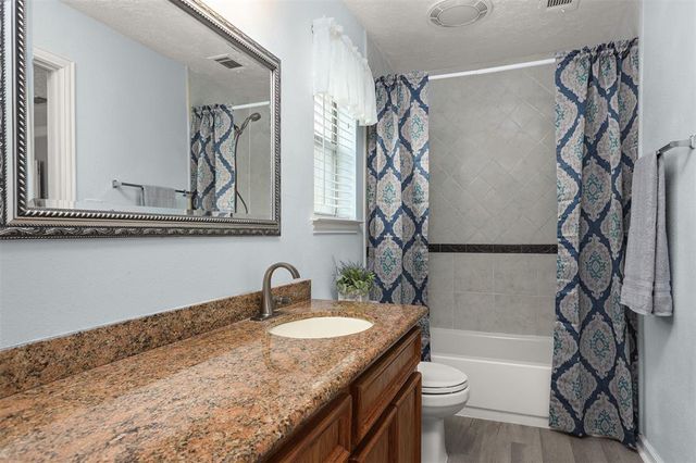 4609 S Flamingo Drive, Seabrook, TX 77586