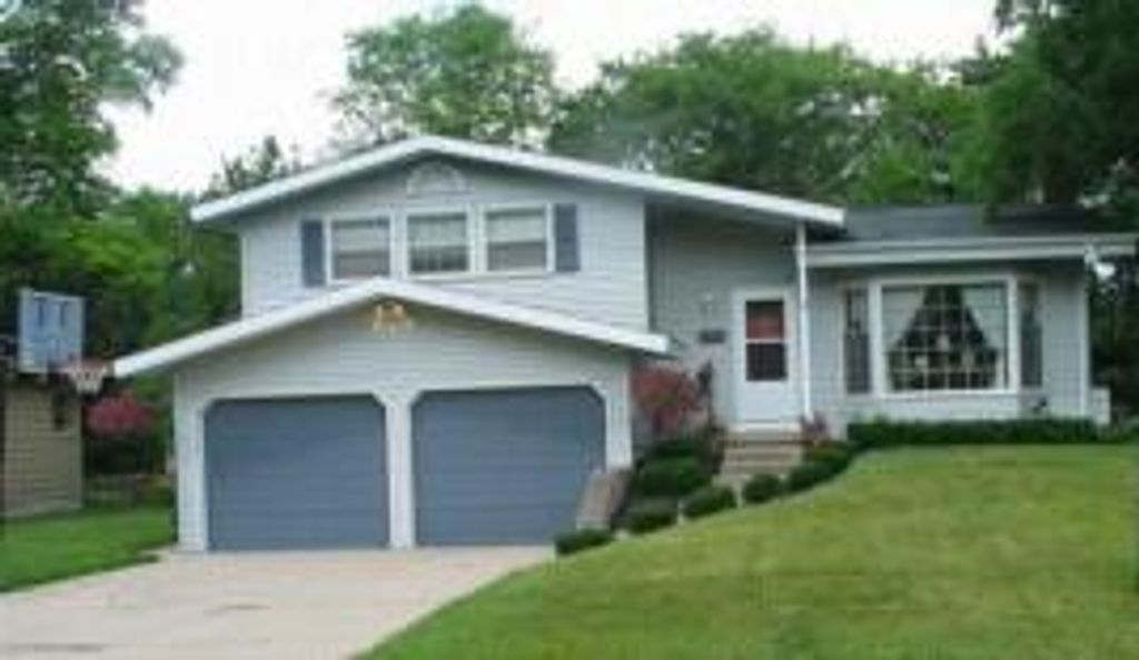1529 Eastlawn Road SE, Grand Rapids, MI 49506