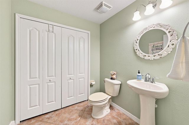9755 TRUMPET VINE LOOP, New Port Richey, FL 34655