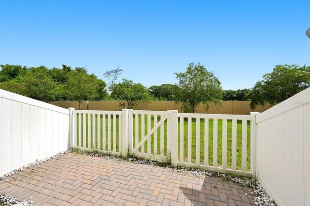9755 TRUMPET VINE LOOP, New Port Richey, FL 34655