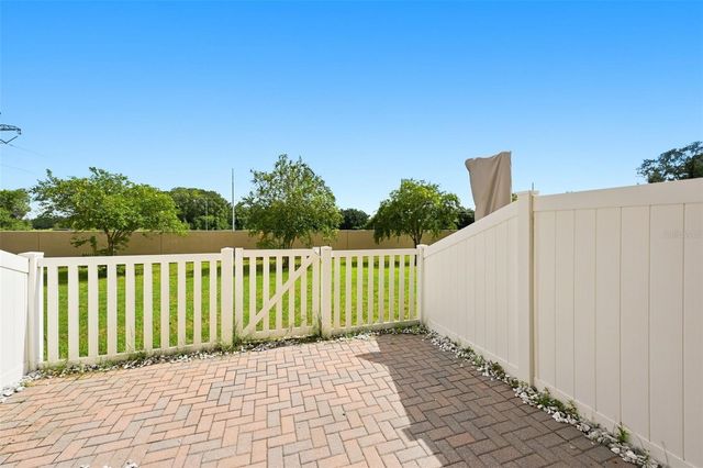 9755 TRUMPET VINE LOOP, New Port Richey, FL 34655