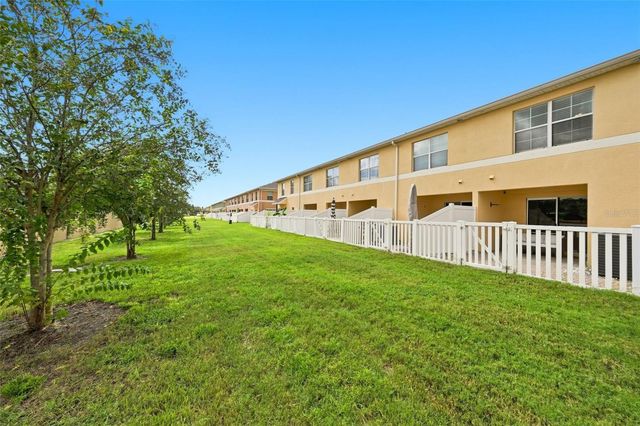 9755 TRUMPET VINE LOOP, New Port Richey, FL 34655