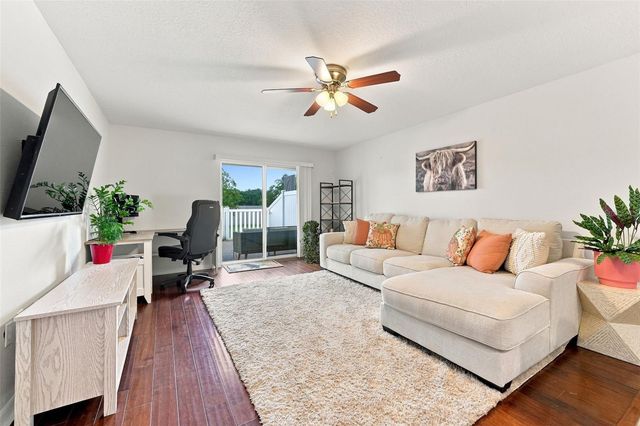 9755 TRUMPET VINE LOOP, New Port Richey, FL 34655