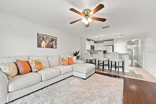 9755 TRUMPET VINE LOOP, New Port Richey, FL 34655