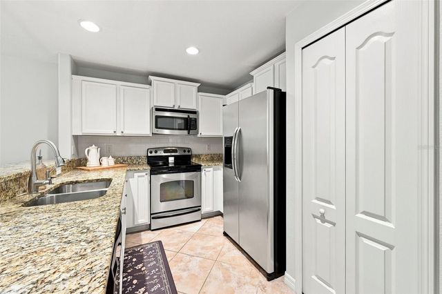 9755 TRUMPET VINE LOOP, New Port Richey, FL 34655