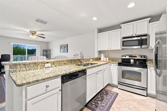 9755 TRUMPET VINE LOOP, New Port Richey, FL 34655