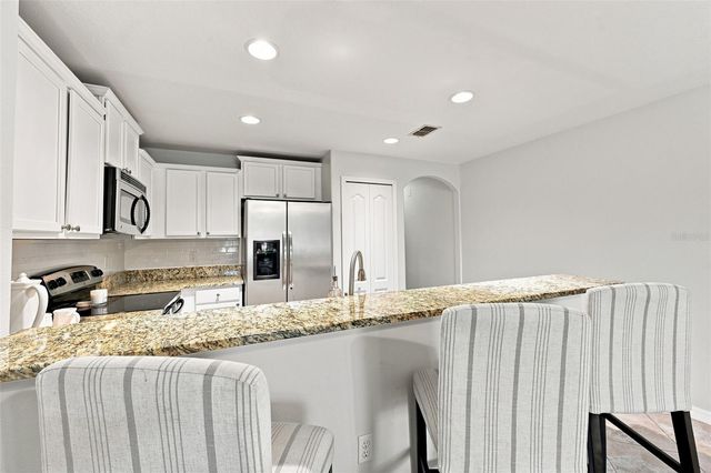 9755 TRUMPET VINE LOOP, New Port Richey, FL 34655