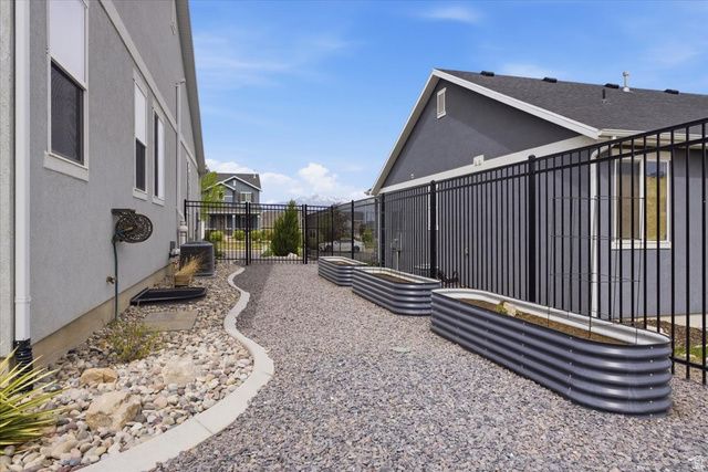 63 E BLISS DR, Saratoga Springs, UT 84045