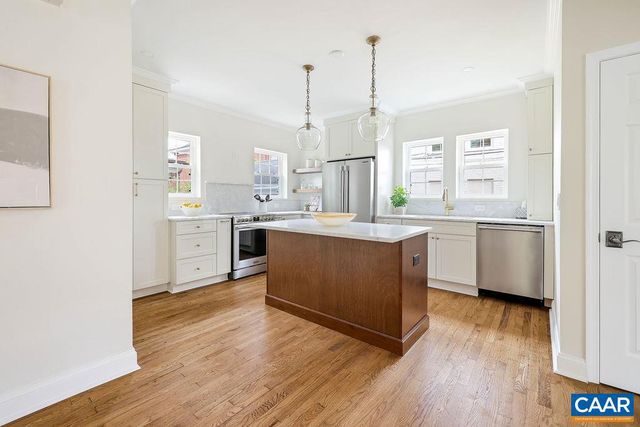 809 EAST JEFFERSON ST, Charlottesville, VA 22902