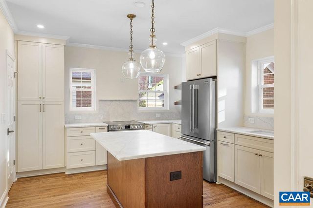 809 EAST JEFFERSON ST, Charlottesville, VA 22902