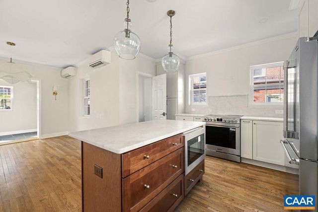 809 EAST JEFFERSON ST, Charlottesville, VA 22902