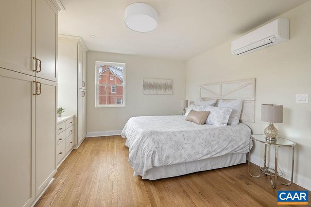 809 EAST JEFFERSON ST, Charlottesville, VA 22902