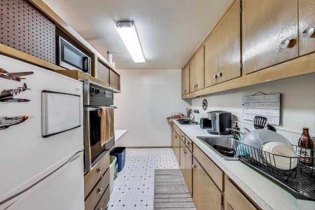 100 Millbrae Avenue, Millbrae, CA 94030