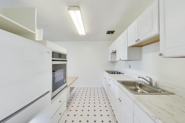 100 Millbrae Avenue, Millbrae, CA 94030