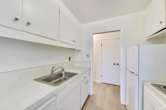 100 Millbrae Avenue, Millbrae, CA 94030