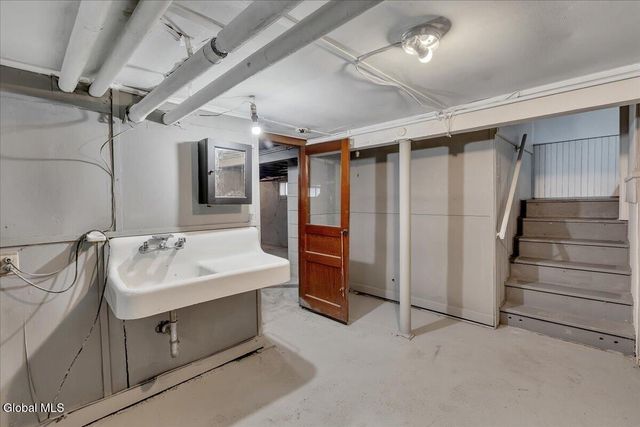 72 Grandview Terrace, Albany, NY 12202